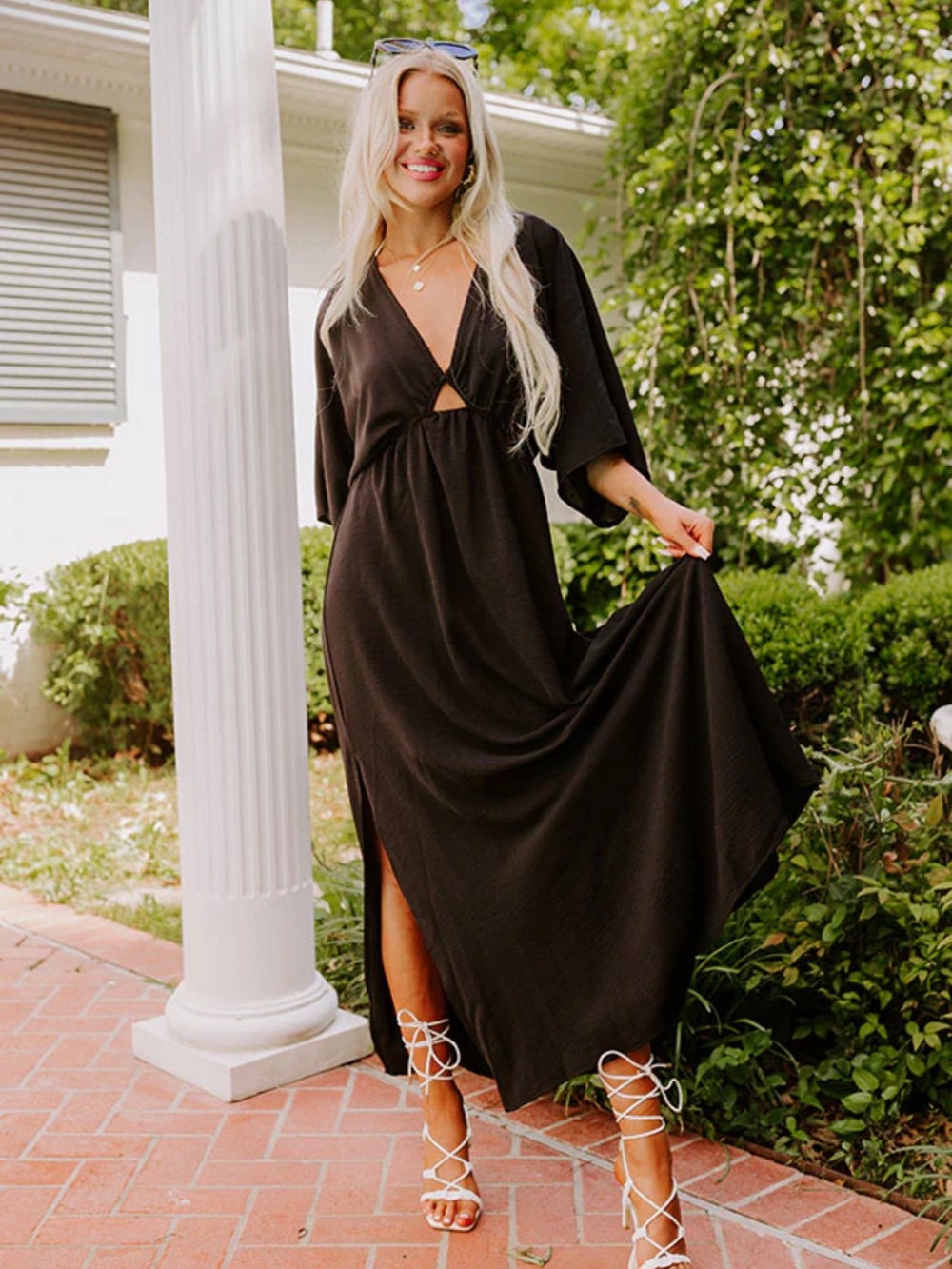 Women's Black Cutout Maxi Dress - Picture 3 of 5